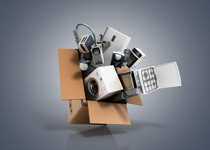 mobili-che-escono-da-uno-scatolone